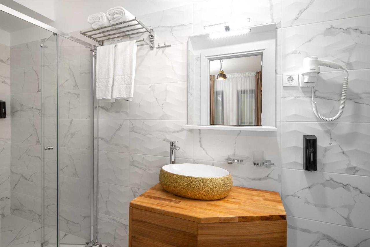 Labirint Boutique Hotel Bucarest Extérieur photo